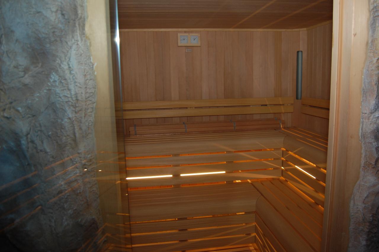National Park Hotel & Spa Cotronei Esterno foto